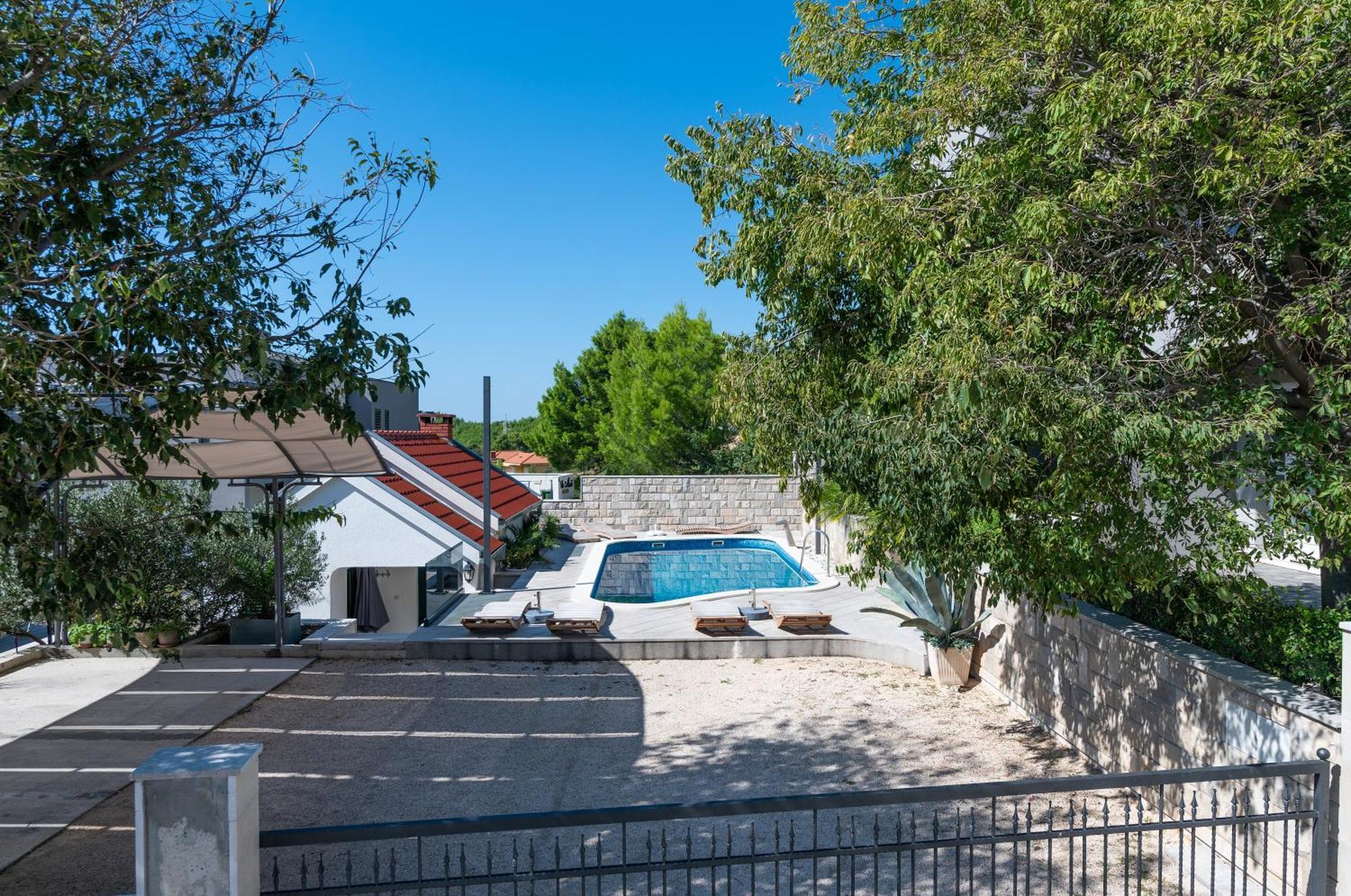 Em Apartma Makarska