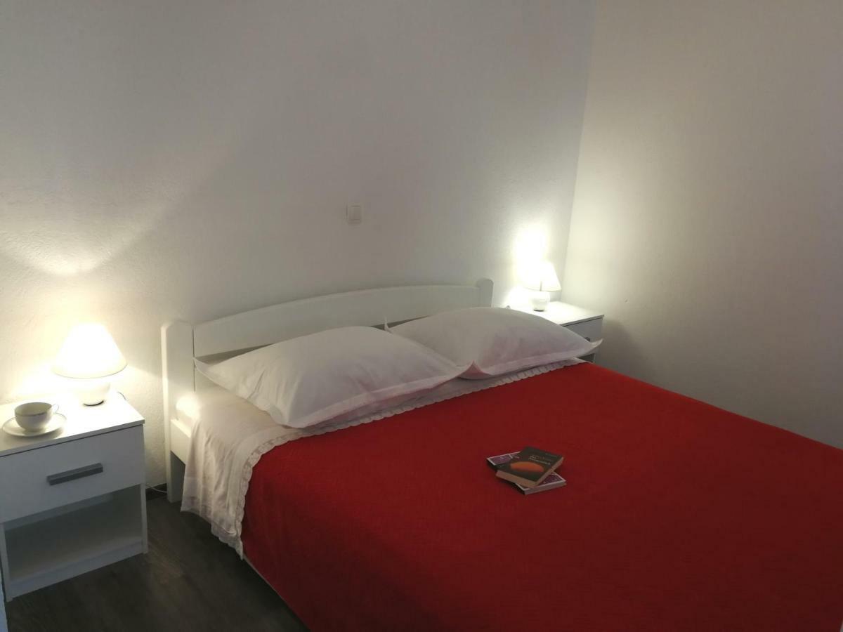 Em Apartma Makarska